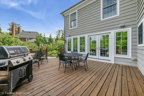 714 Thomas Court Libertyville IL 60048