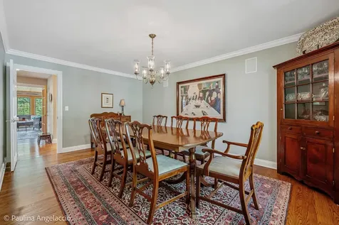 714 Thomas Court Libertyville IL 60048
