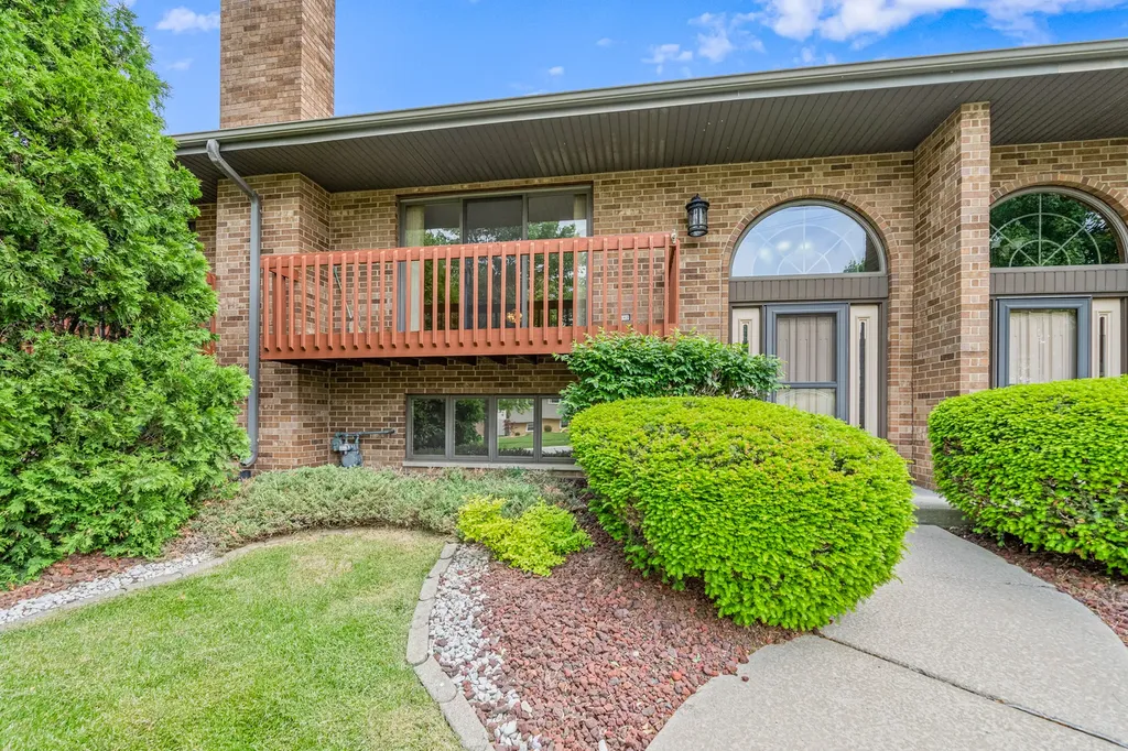 1109 Warner Avenue Lemont IL 60439