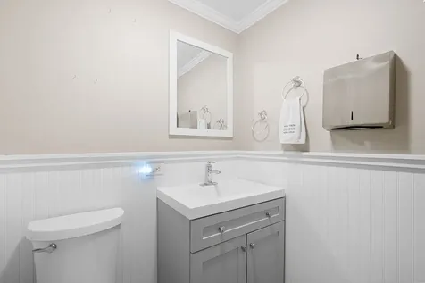 1316 Whitcomb Avenue Des Plaines IL 60018