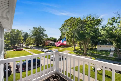 1316 Whitcomb Avenue Des Plaines IL 60018