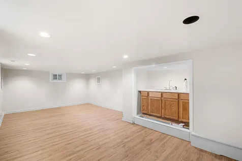 1316 Whitcomb Avenue Des Plaines IL 60018