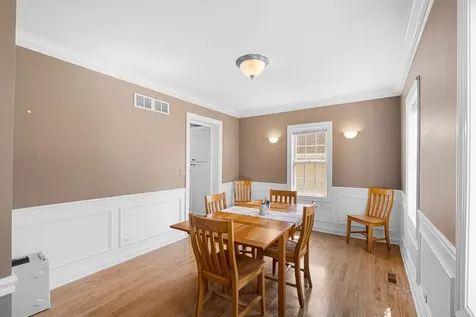 1316 Whitcomb Avenue Des Plaines IL 60018
