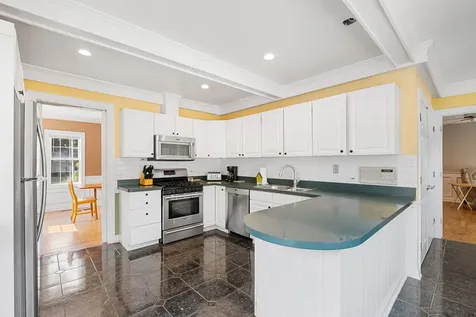 1316 Whitcomb Avenue Des Plaines IL 60018