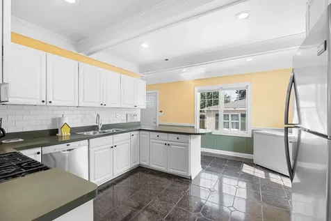 1316 Whitcomb Avenue Des Plaines IL 60018