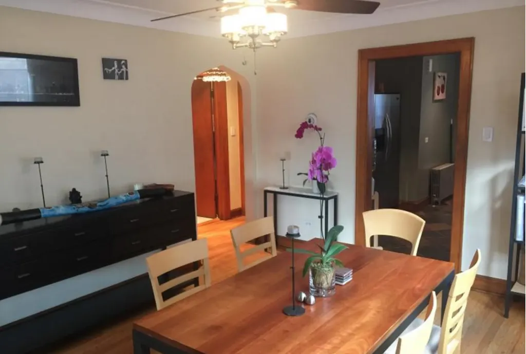2923 North Marmora Avenue Chicago IL 60634