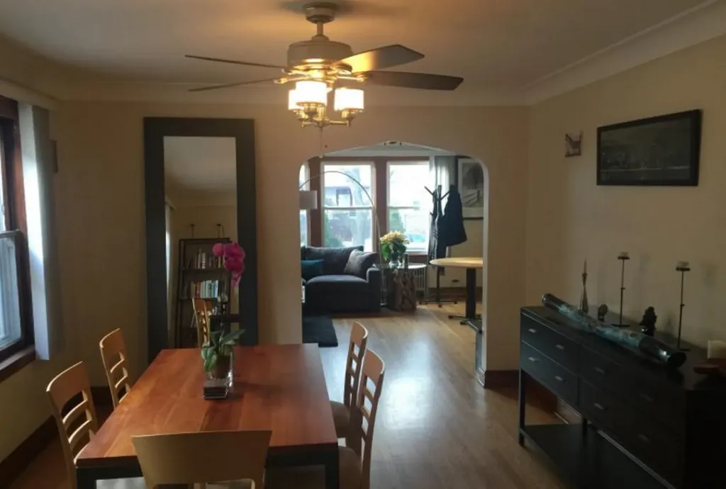 2923 North Marmora Avenue Chicago IL 60634