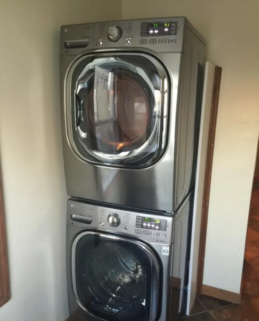2923 North Marmora Avenue Chicago IL 60634