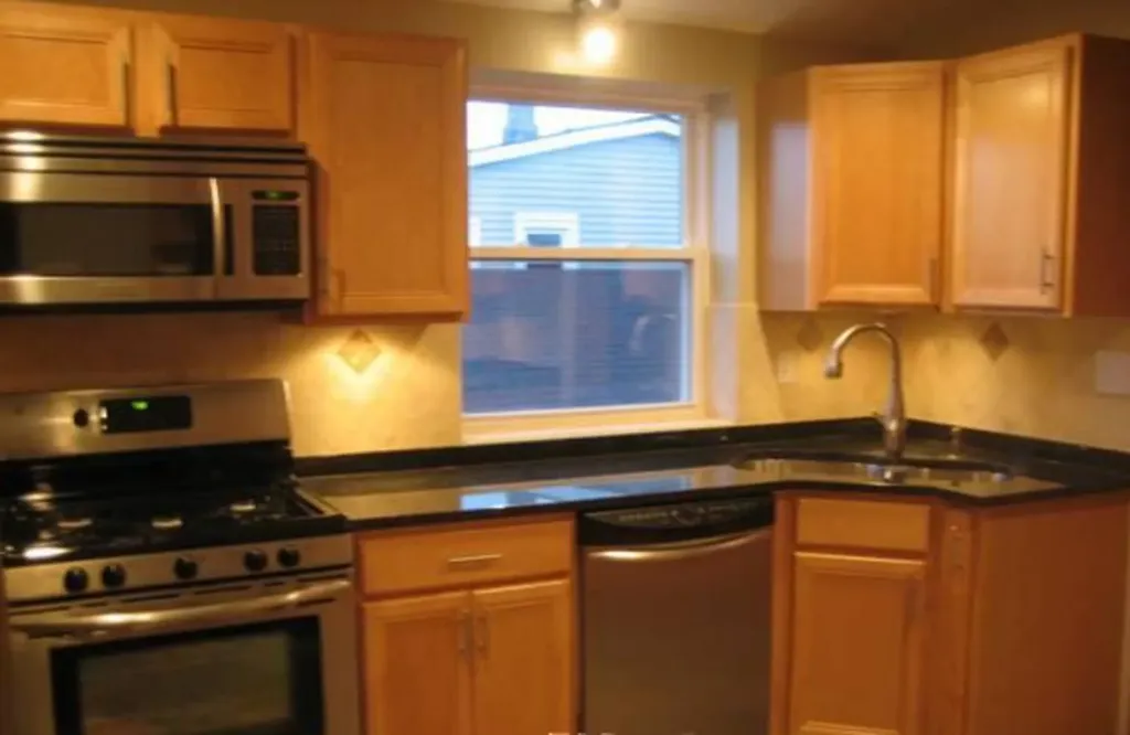 2923 North Marmora Avenue Chicago IL 60634