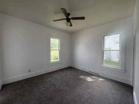 302 Oak Street Earlville IL 60518