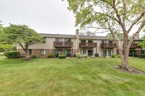 676 Cumberland Trail Roselle IL 60172
