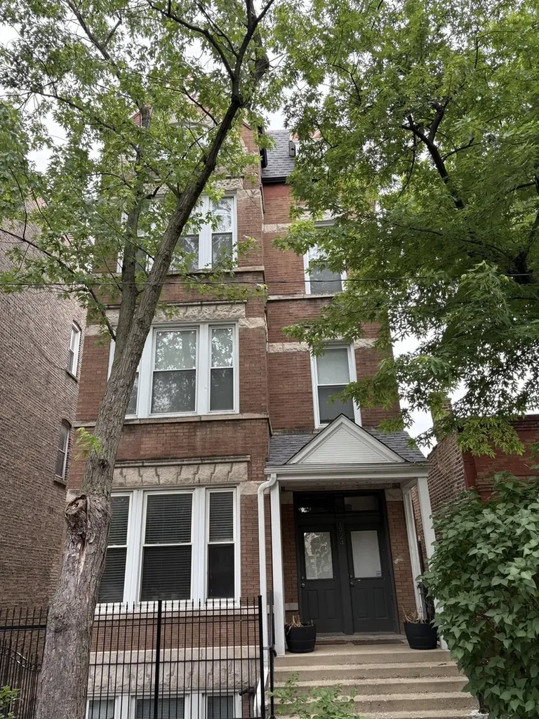 1924 North Honore Street Chicago IL 60622