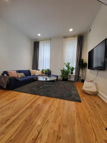 1924 North Honore Street Chicago IL 60622