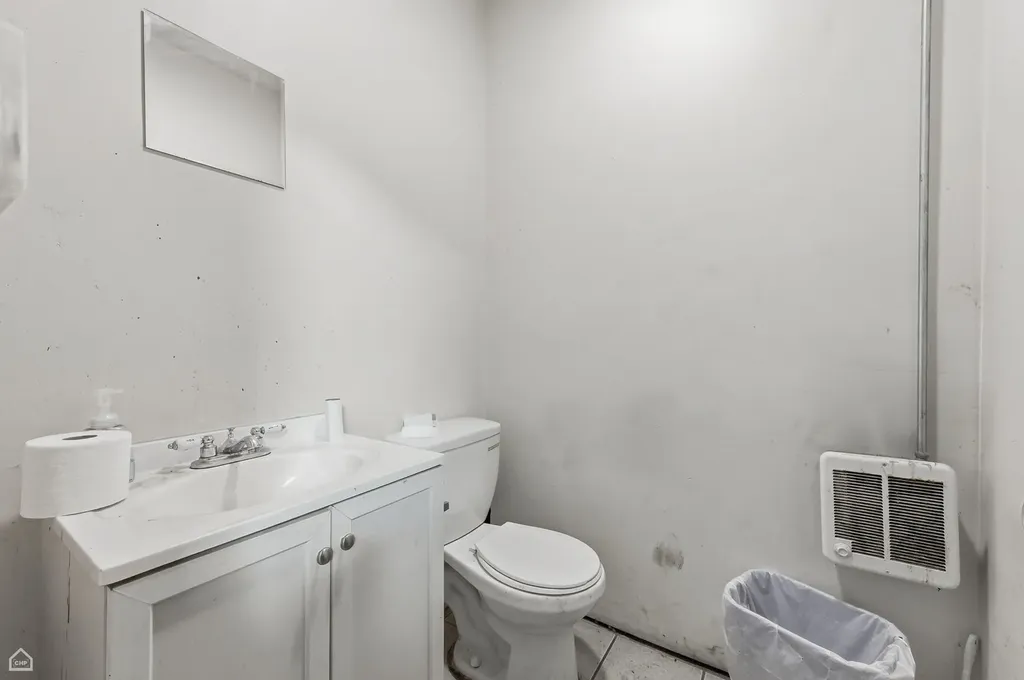6200 South Oakley Avenue Chicago IL 60636