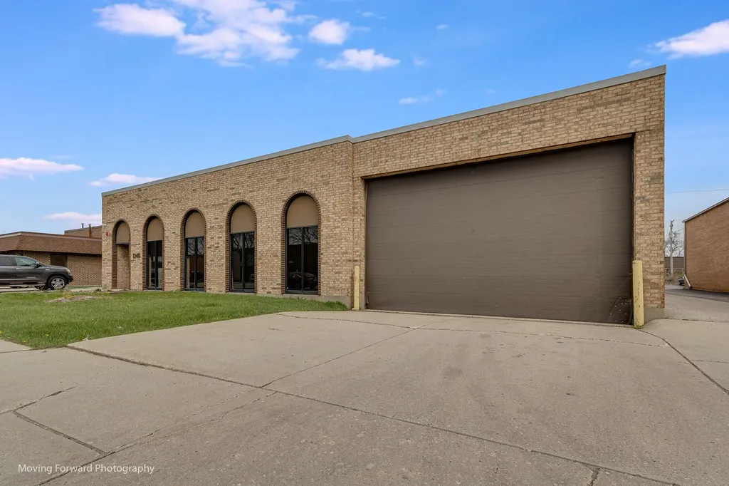 1340 Louis Avenue Elk Grove Village IL 60007