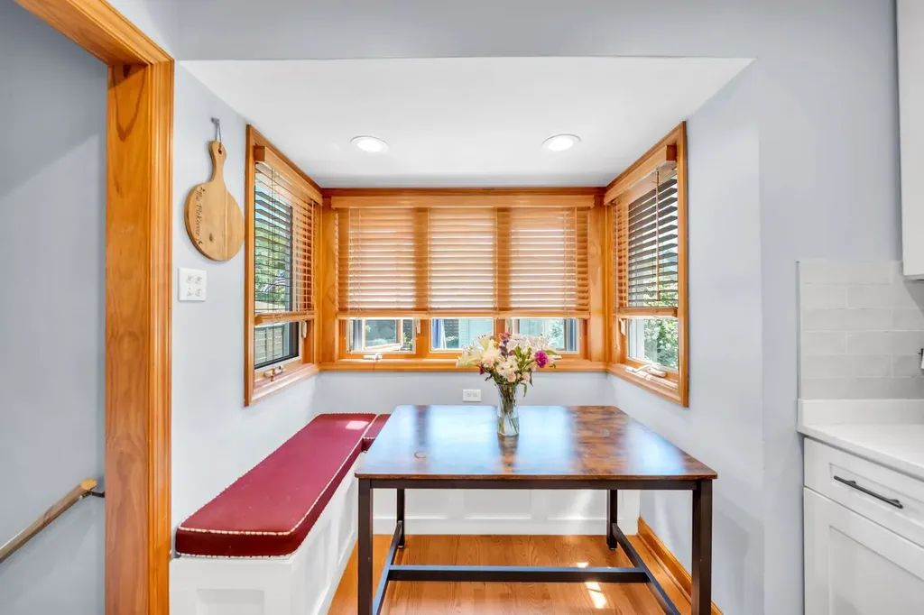 10805 South Drake Avenue Chicago IL 60655