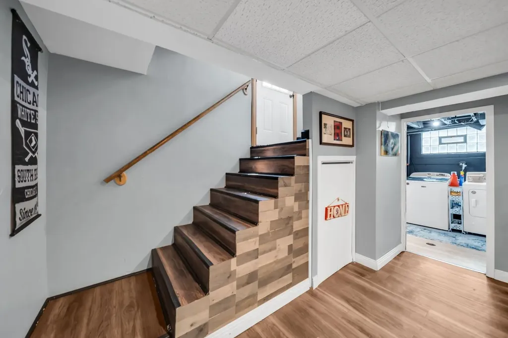 10805 South Drake Avenue Chicago IL 60655