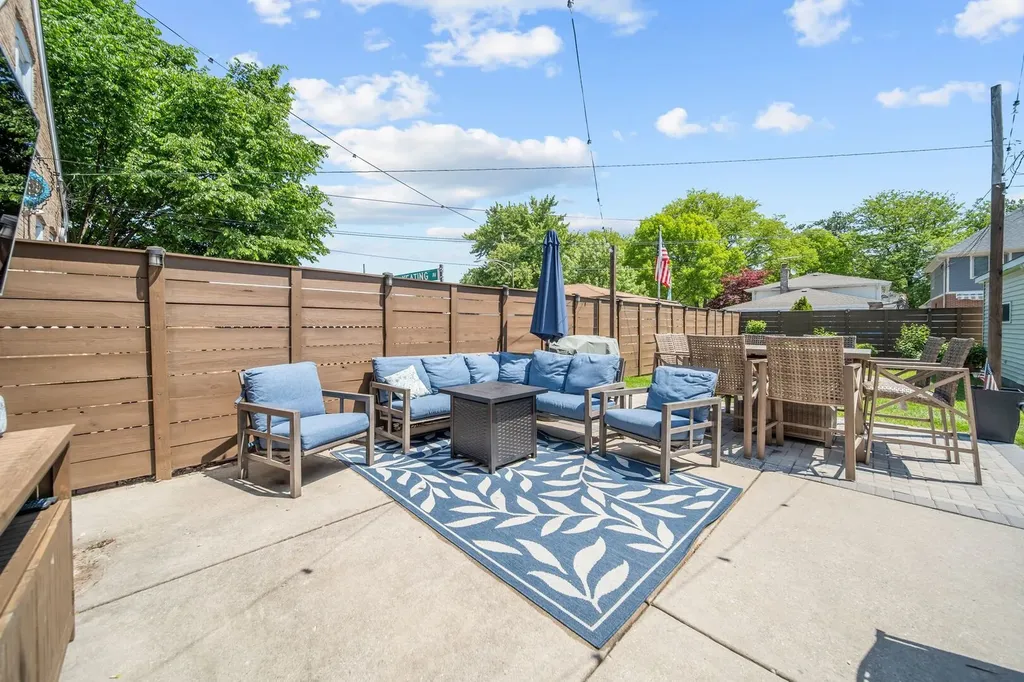 10805 South Drake Avenue Chicago IL 60655