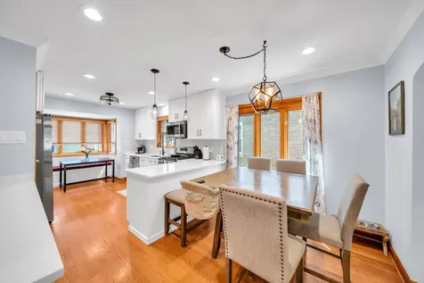 10805 South Drake Avenue Chicago IL 60655