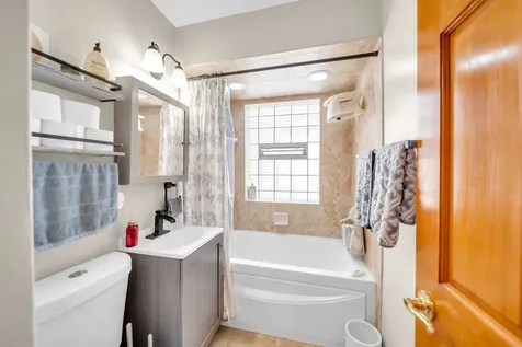 10805 South Drake Avenue Chicago IL 60655