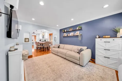 10805 South Drake Avenue Chicago IL 60655