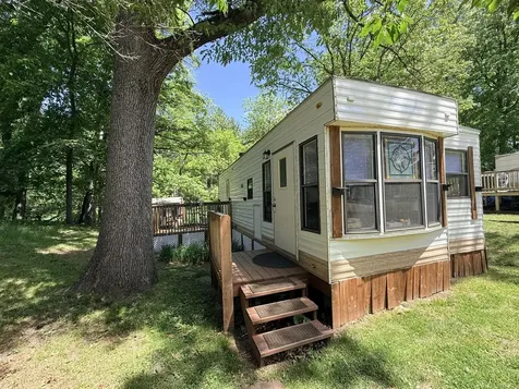 11-257 Woodhaven Lakes Sublette IL 61367