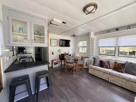 11-257 Woodhaven Lakes Sublette IL 61367