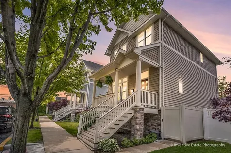 5642 North Lockwood Avenue Chicago IL 60646