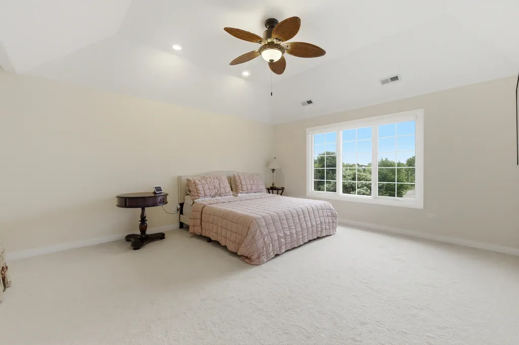 801 Shannon Lake Court Westmont IL 60559