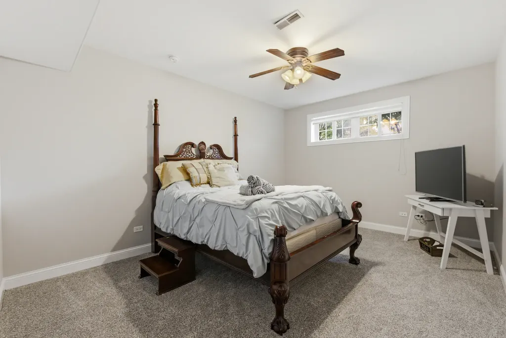 801 Shannon Lake Court Westmont IL 60559