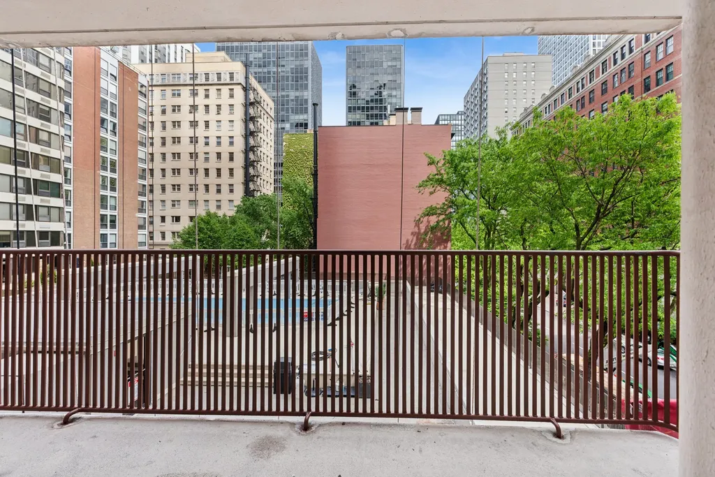 200 East Delaware Place Chicago IL 60611