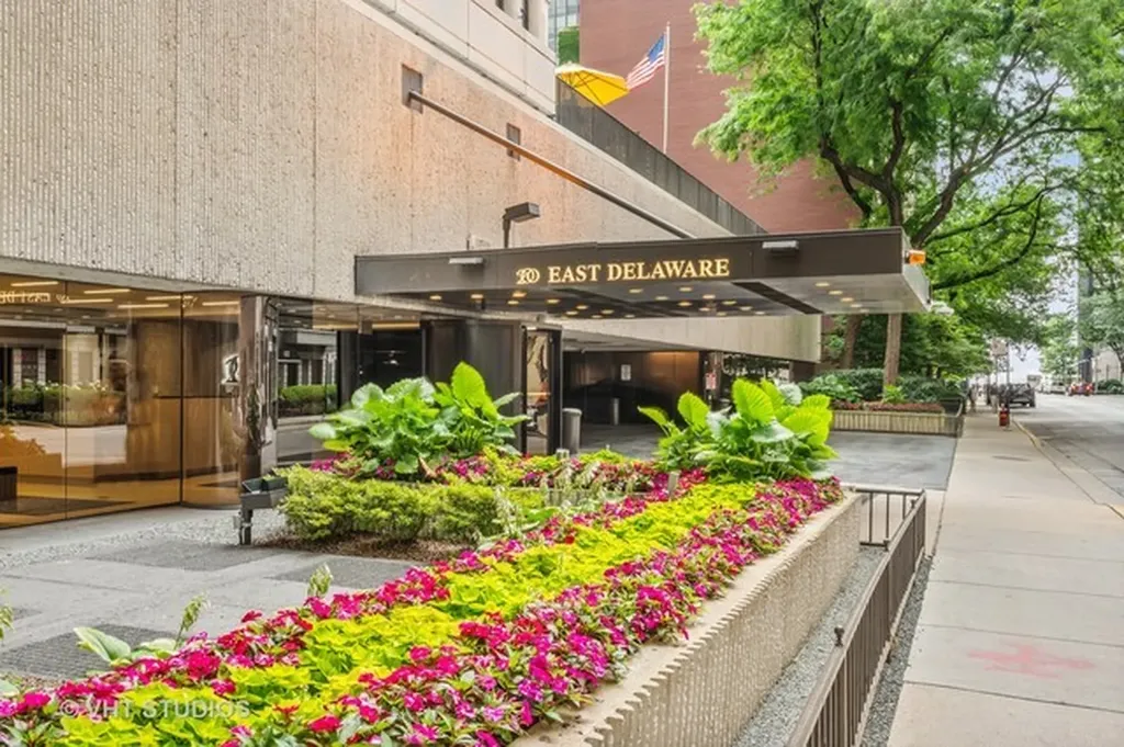 200 East Delaware Place Chicago IL 60611