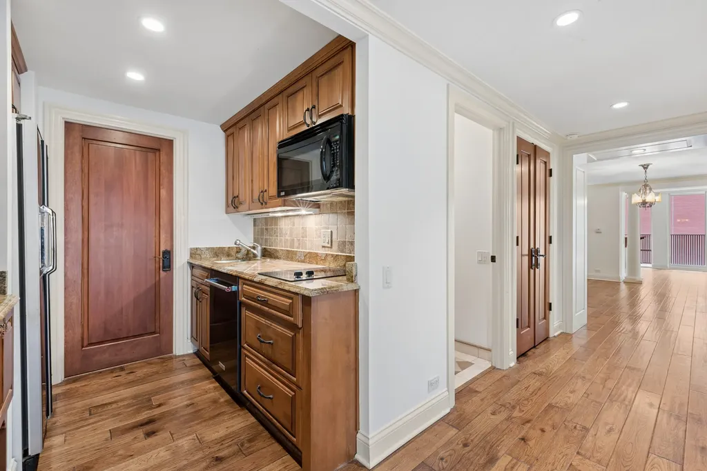 200 East Delaware Place Chicago IL 60611