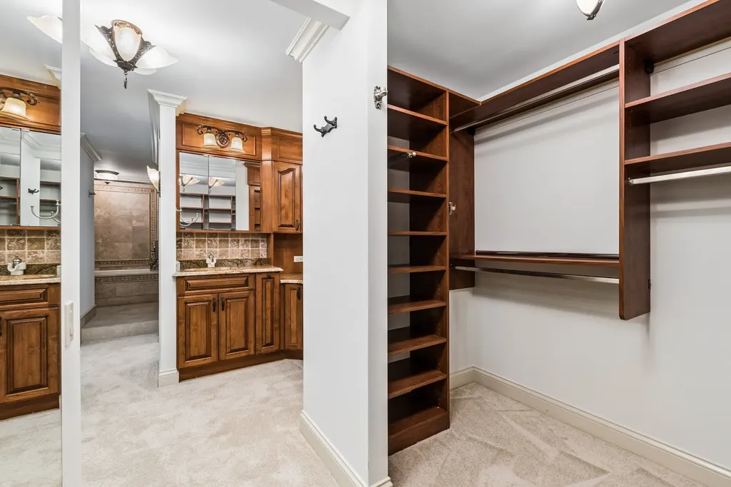 200 East Delaware Place Chicago IL 60611