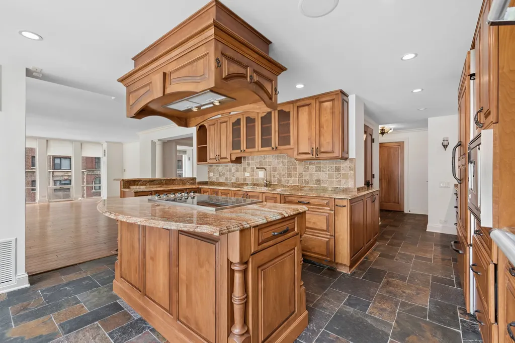200 East Delaware Place Chicago IL 60611