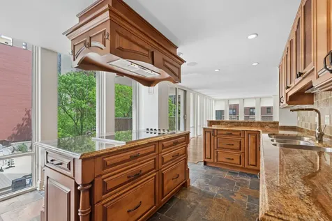 200 East Delaware Place Chicago IL 60611