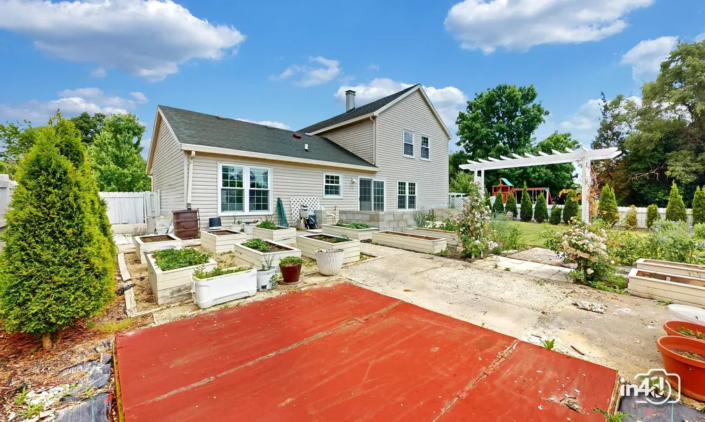 2090 South Valley Road Lombard IL 60148