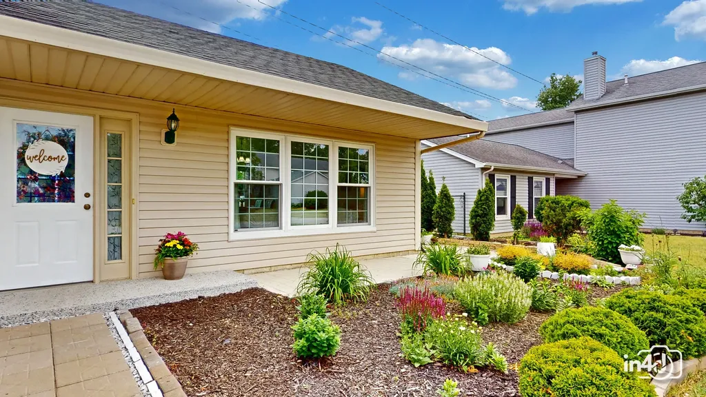 2090 South Valley Road Lombard IL 60148