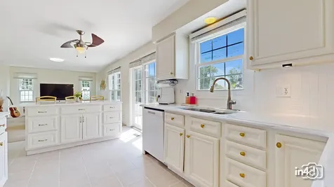2090 South Valley Road Lombard IL 60148