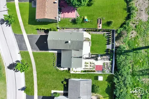 2090 South Valley Road Lombard IL 60148