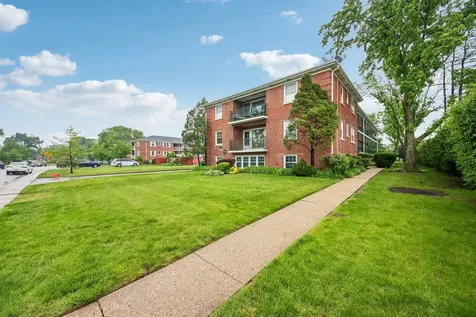 1855 Parkside Drive Park Ridge IL 60068
