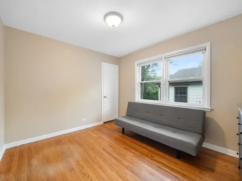 727 Harms Road Glenview IL 60025
