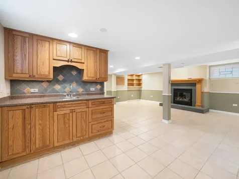 727 Harms Road Glenview IL 60025