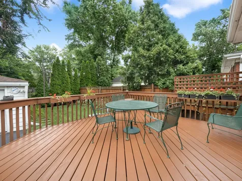 727 Harms Road Glenview IL 60025
