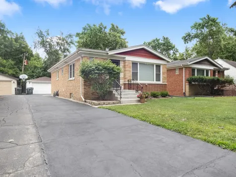 727 Harms Road Glenview IL 60025