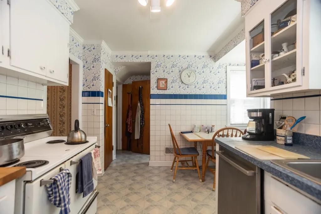 2701 West Fitch Avenue Chicago IL 60645