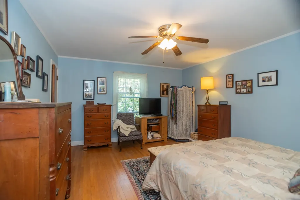 2701 West Fitch Avenue Chicago IL 60645
