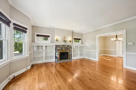 565 Ryan Place Lake Forest IL 60045