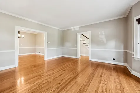 565 Ryan Place Lake Forest IL 60045