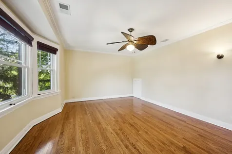 565 Ryan Place Lake Forest IL 60045